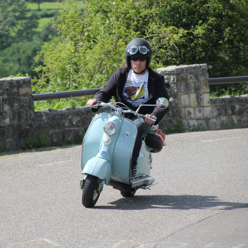 Scooter Rijbewijs in 1 Dag Zuid Beijerland bel mij